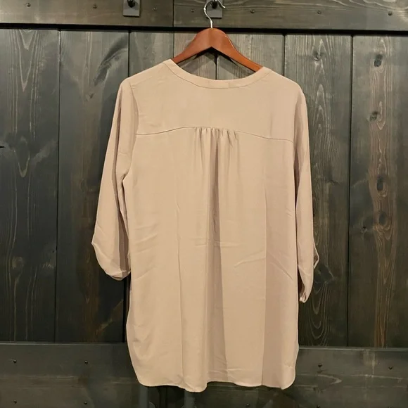 Pleione Brown Tunic with Batwing Sleeves and Relaxed Fit - Picture 10 of 13